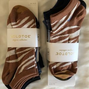 GoldToe low cut design socks